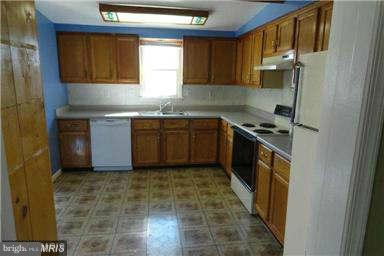 24219 Cedar Ridge Road Rapidan, VA 22733 - Photo 18 of 29 Kitchen
