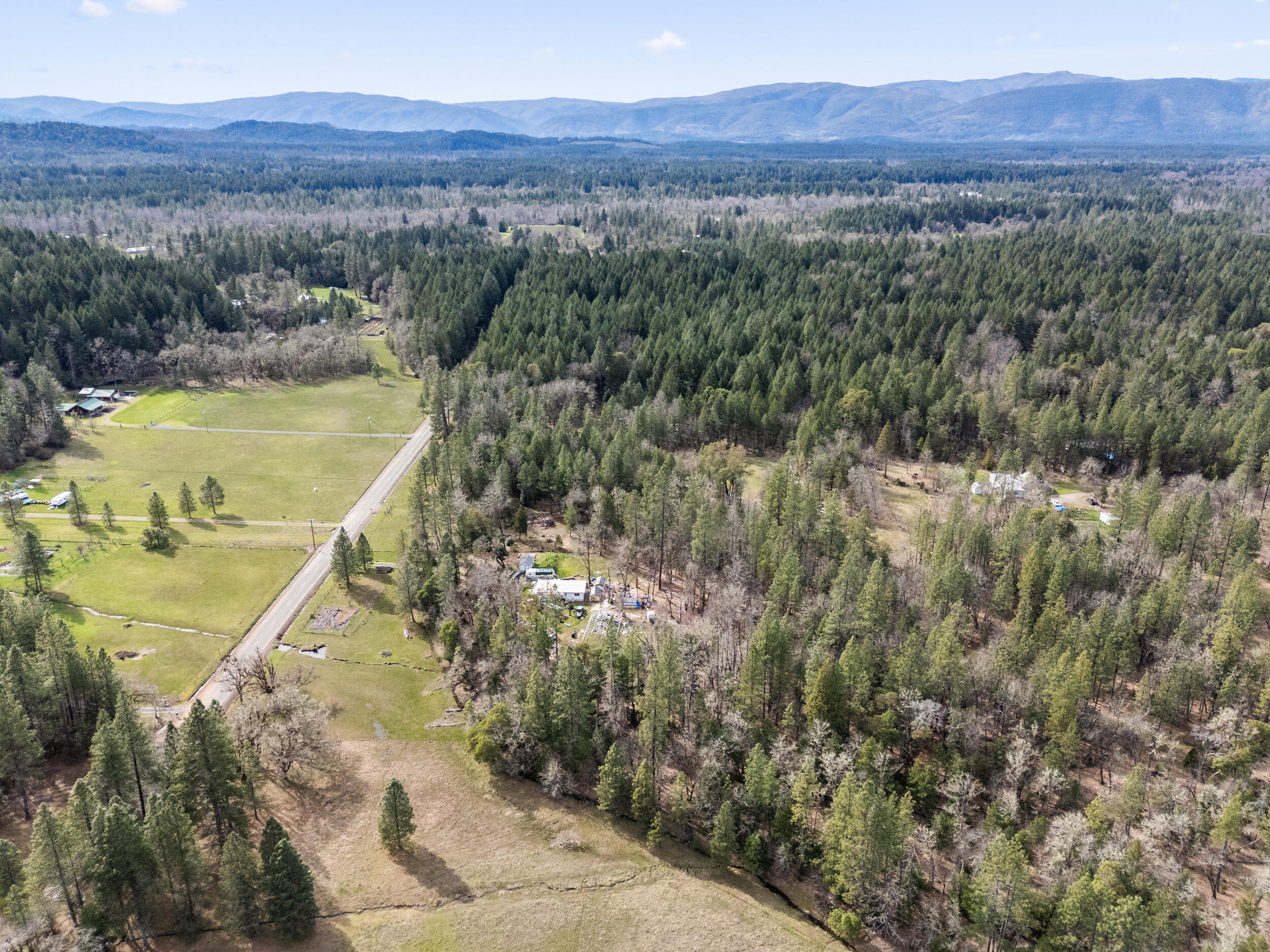 522 Jackadel Lane Cave Junction, OR 97523 - Photo 13 of 22 522 jackadel ln, cave junction, or 97523