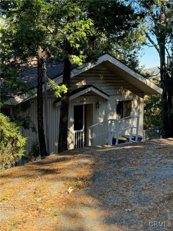 24058 Cresta Drive Crestline, CA 92325 - Photo 3 of 19