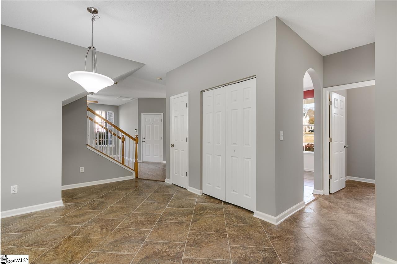 117 Meeker Court Easley, SC 29642 - Photo 8 of 36
