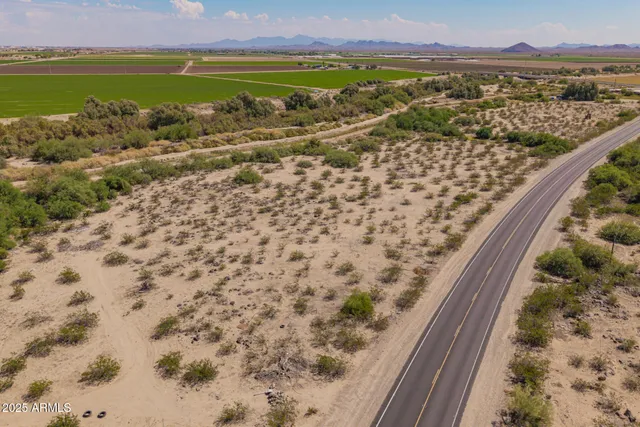 $300,000 | 11111 West Salome Highway, Arlington, AZ 85322