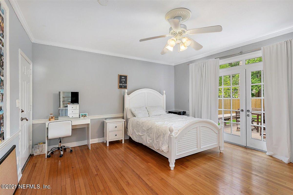 1422 Lakewood Road Jacksonville, FL 32207 - Photo 15 of 39 Downstairs Bedroom