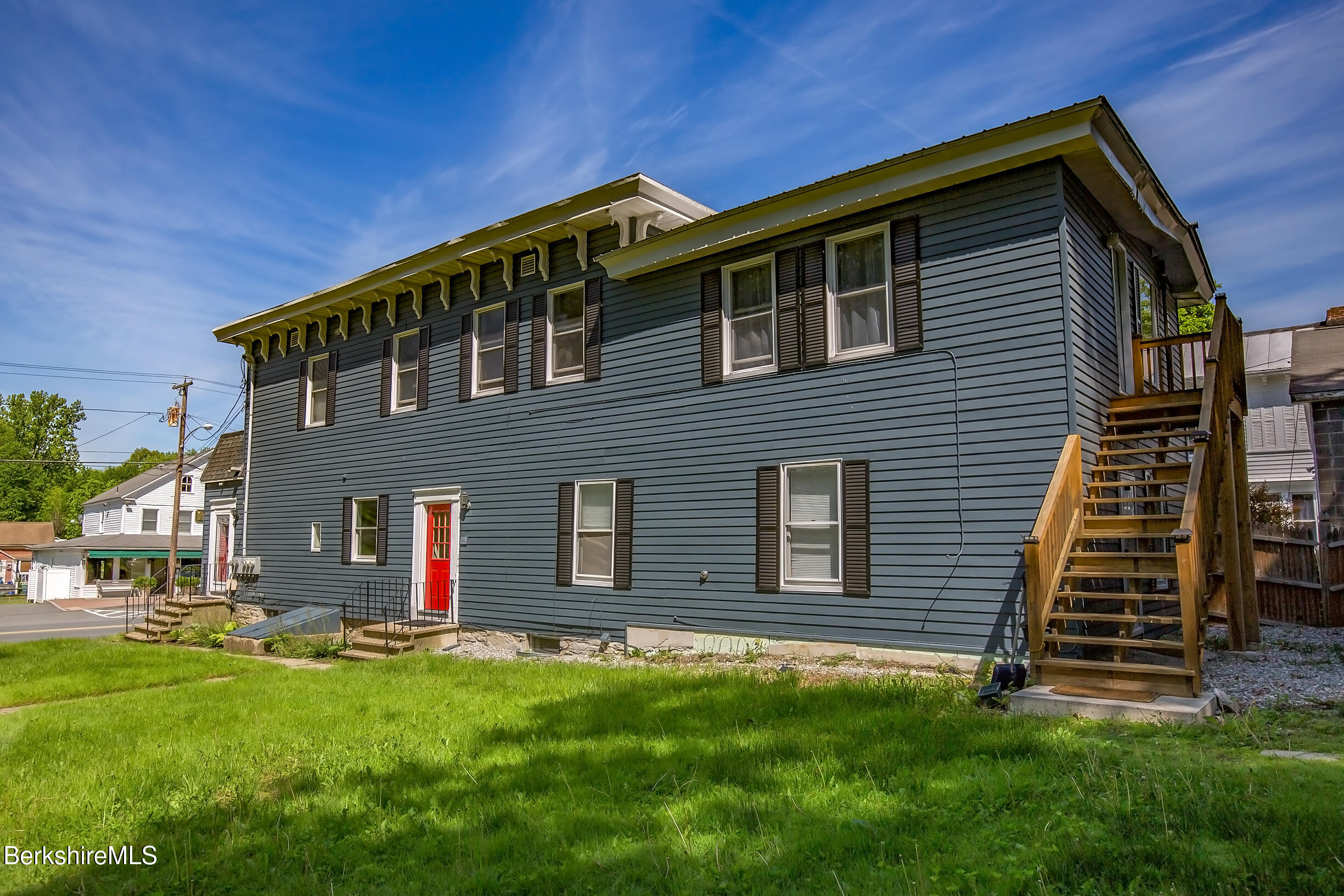 35 Main Street West Stockbridge, MA 01266 - Photo 1 of 19 FRONT