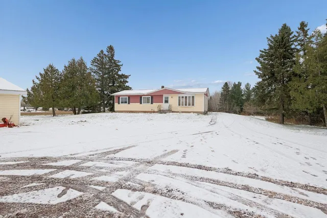 $249,000 | 60609 Argo Road, Mason, WI 54856