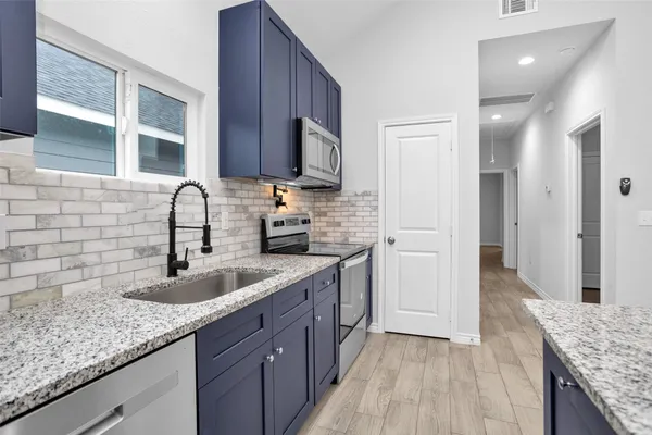 $1,395 | 16426 Eastchase Street, Montgomery, TX 77316