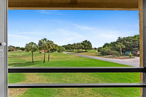 $3,750 | 11282 Green Lake Drive, Unit 204, Boynton Beach, FL 33437