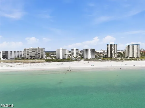 $500,000 | 7148 Estero Boulevard, Unit 423, Fort Myers Beach, FL 33931