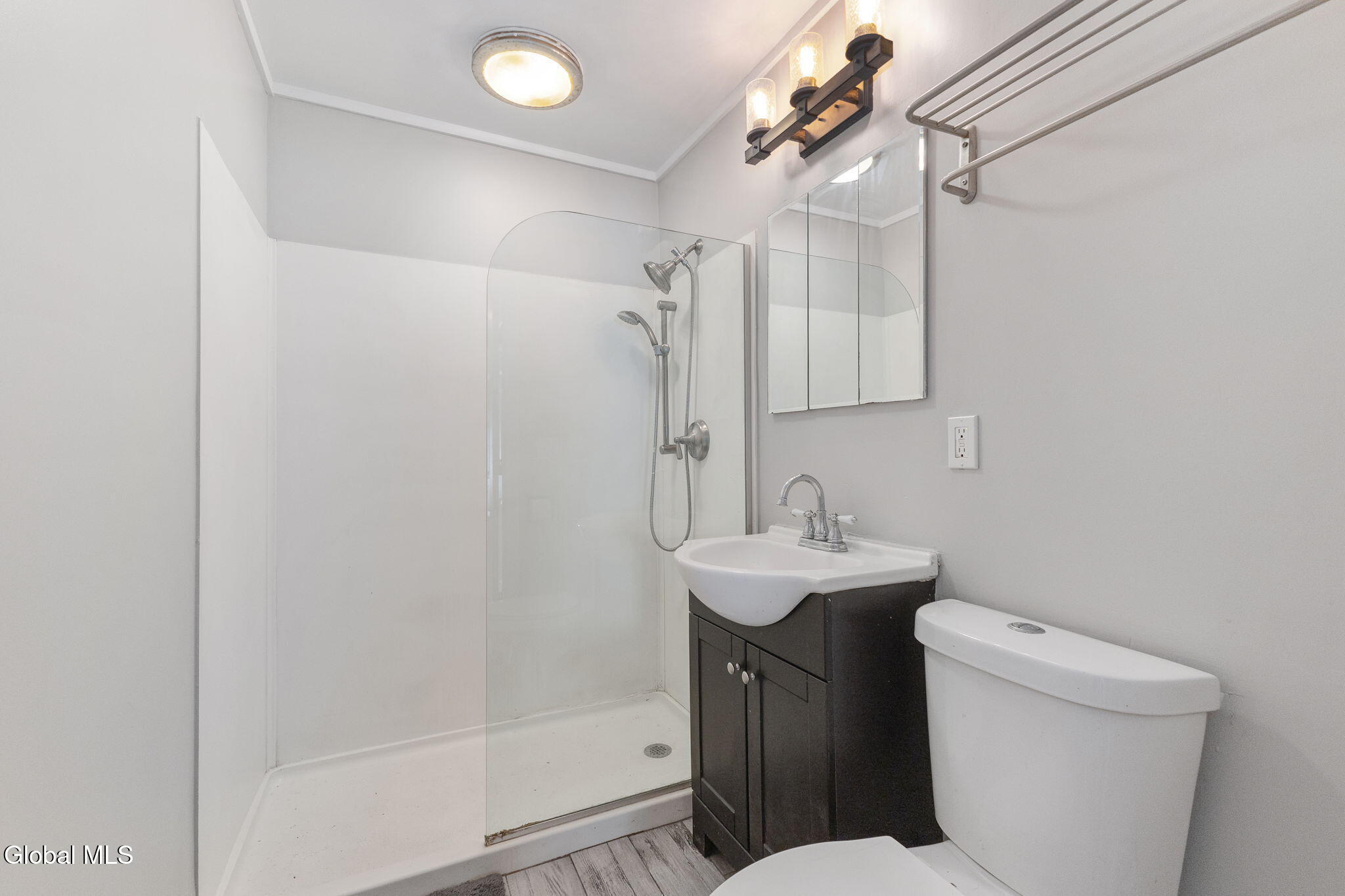 1021 Roberta Road Rotterdam, NY 12303 - Photo 19 of 46 19-1021RobertaRd_018