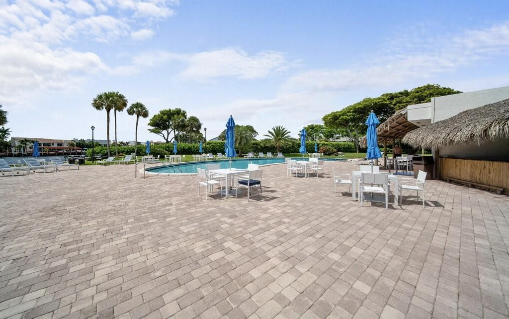 899 Jeffery Street, Unit 304 Boca Raton, FL 33487 - Photo 17 of 35 Photo 17