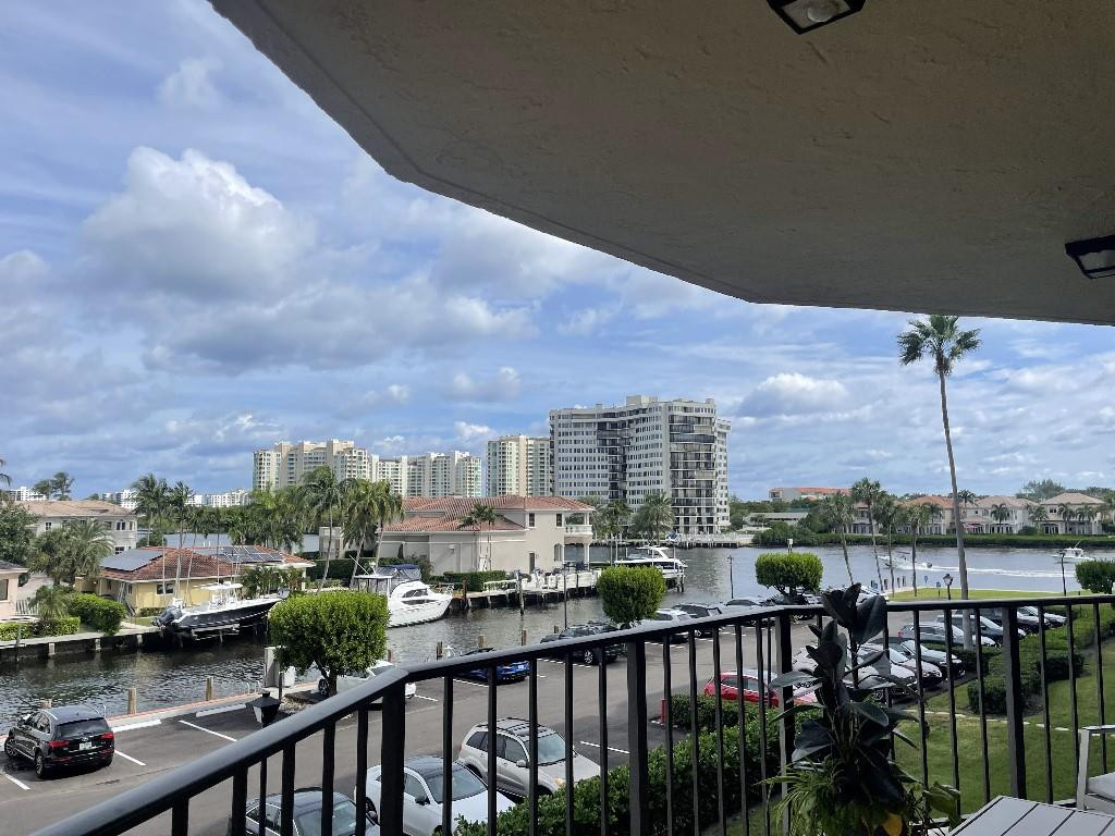 899 Jeffery Street, Unit 304 Boca Raton, FL 33487 - Photo 22 of 35 Photo 22