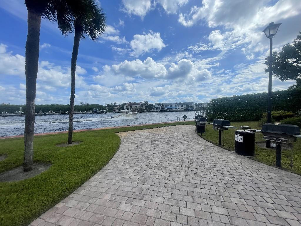 899 Jeffery Street, Unit 304 Boca Raton, FL 33487 - Photo 23 of 35 Photo 23