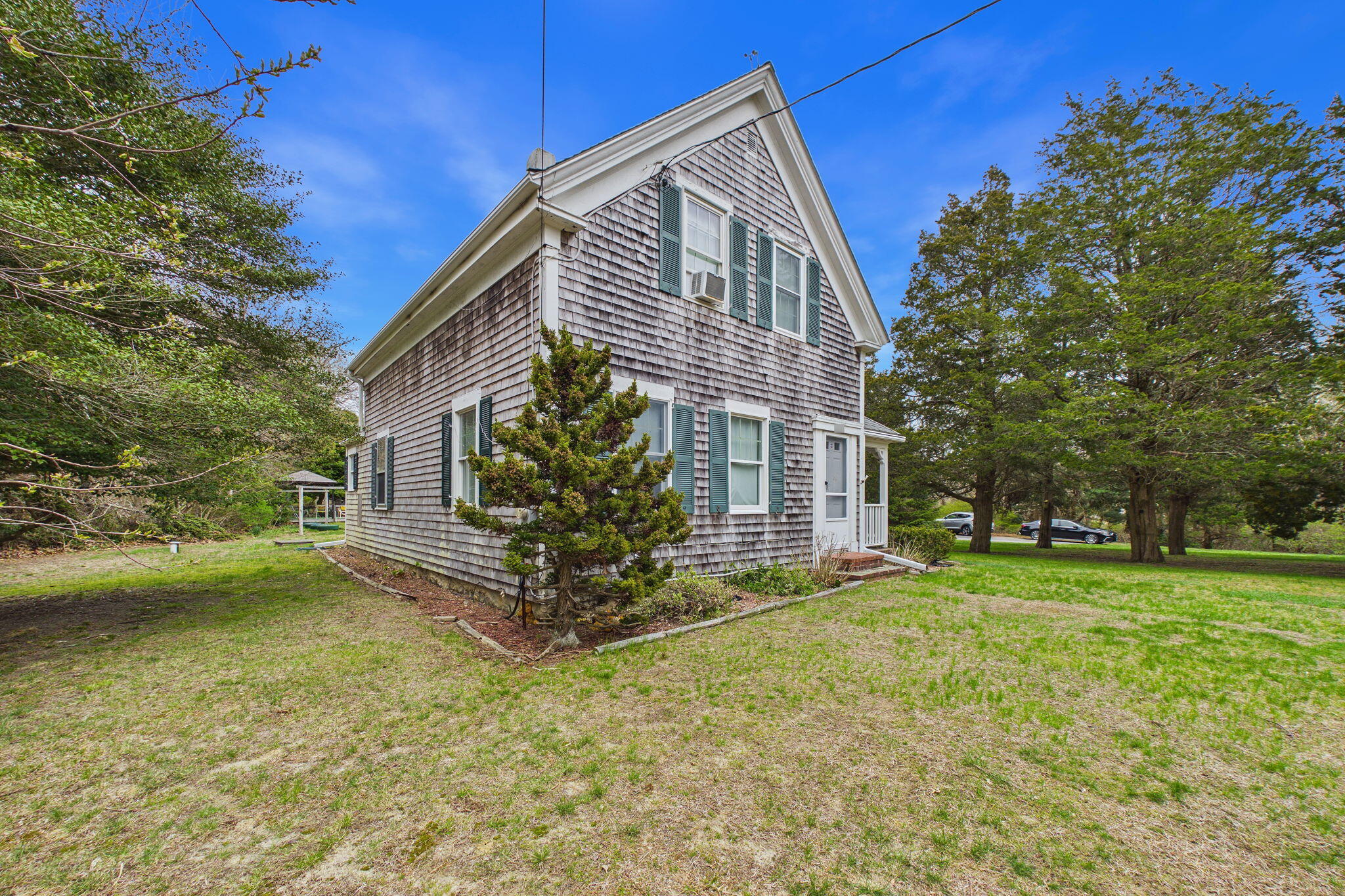 243 Old County Road East Sandwich, MA 02537 - Photo 8 of 40 2-web-or-mls-243 OLD COUNTY RD_EMPTY_002