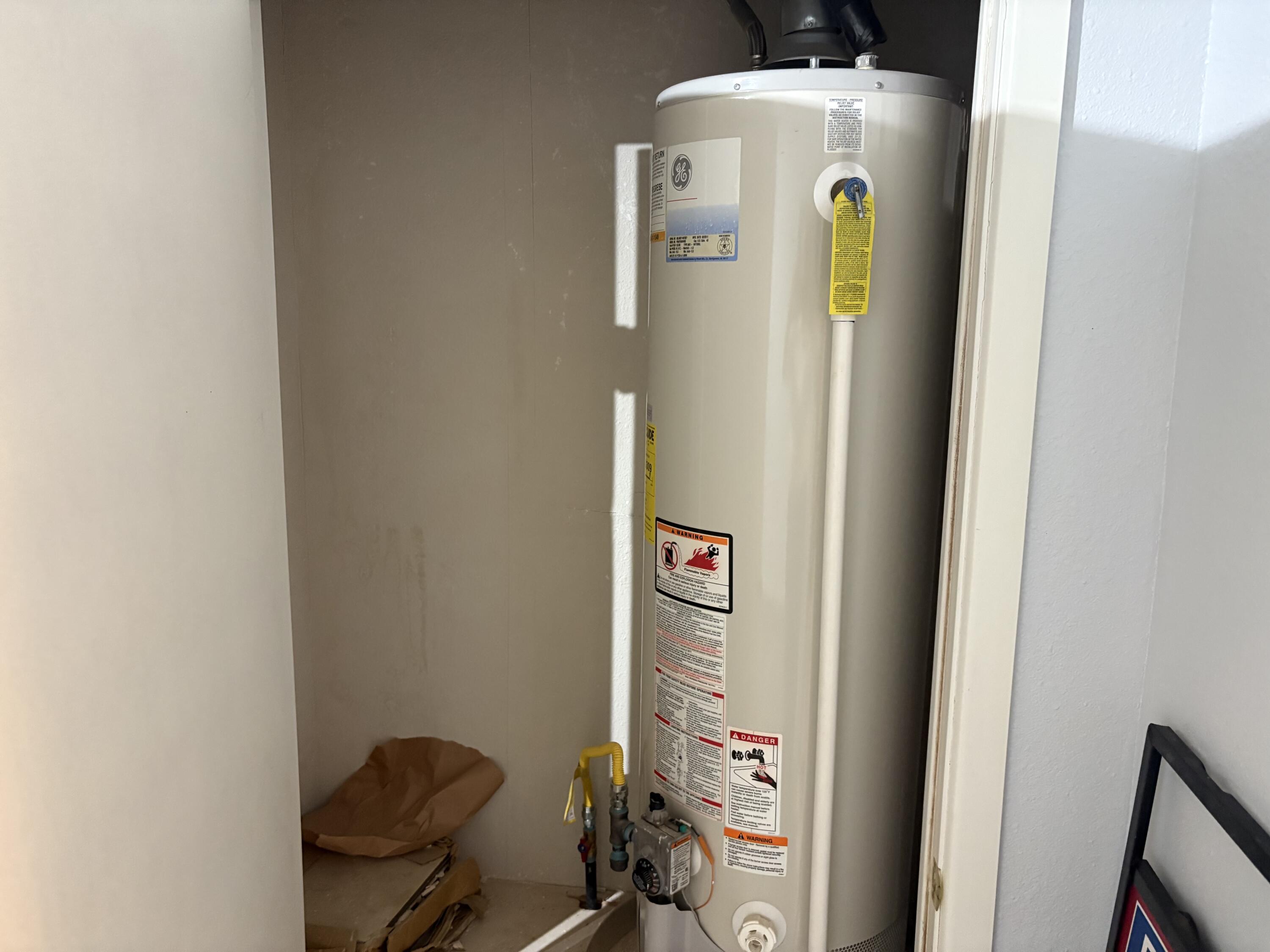 3025 57th Street Lubbock, TX 79413 - Photo 13 of 38 IMG_0507