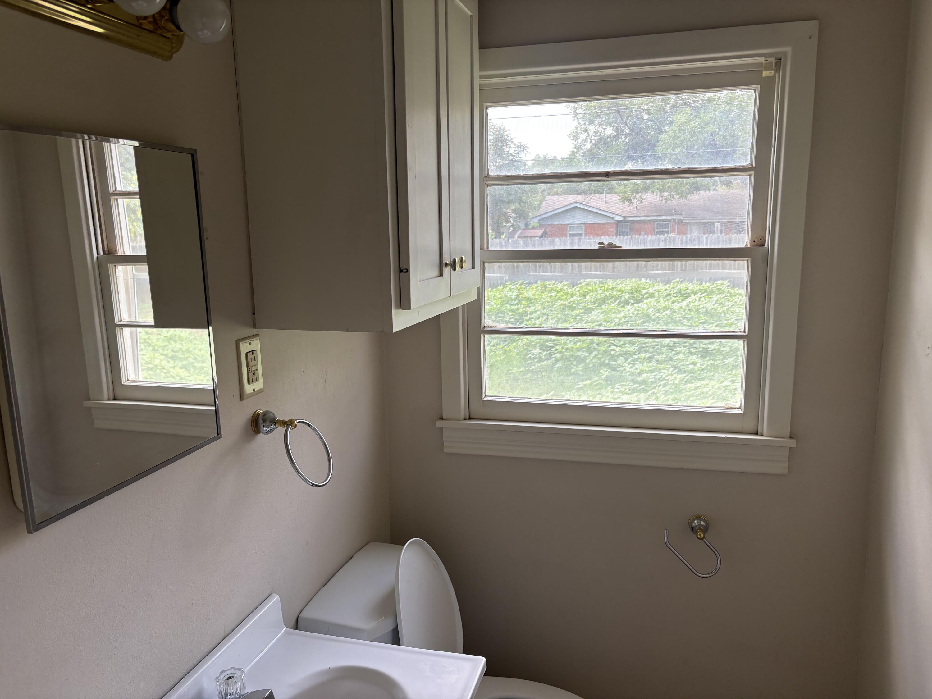 3025 57th Street Lubbock, TX 79413 - Photo 27 of 38 IMG_0527