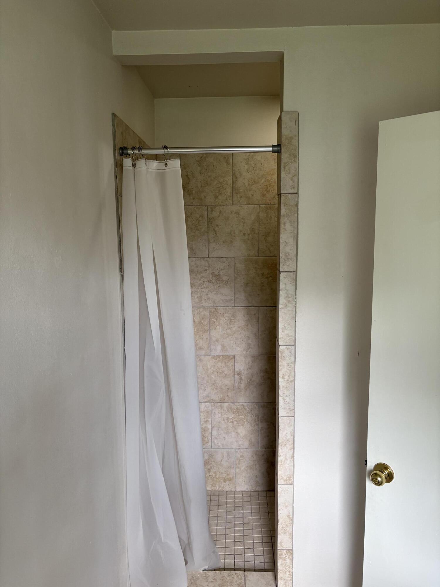 3025 57th Street Lubbock, TX 79413 - Photo 29 of 38 IMG_0528