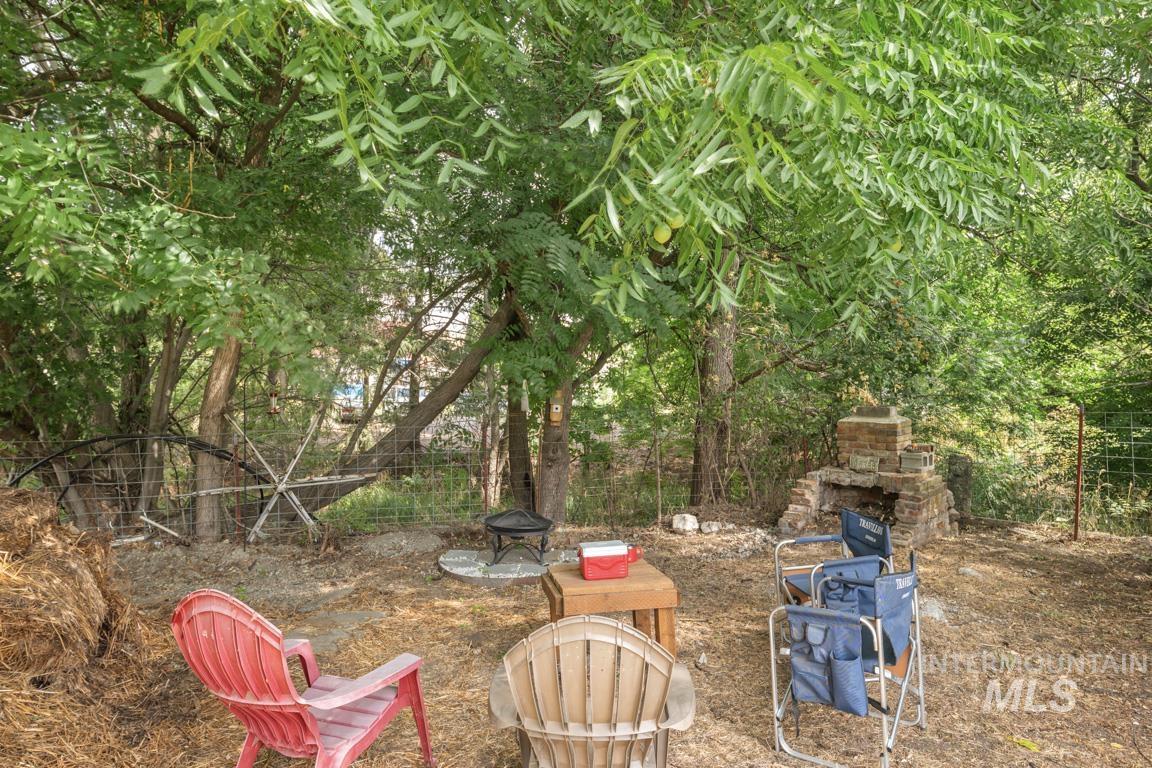 319 Pataha Street Pomeroy, WA 99347 - Photo 22 of 43 View of area next to creek