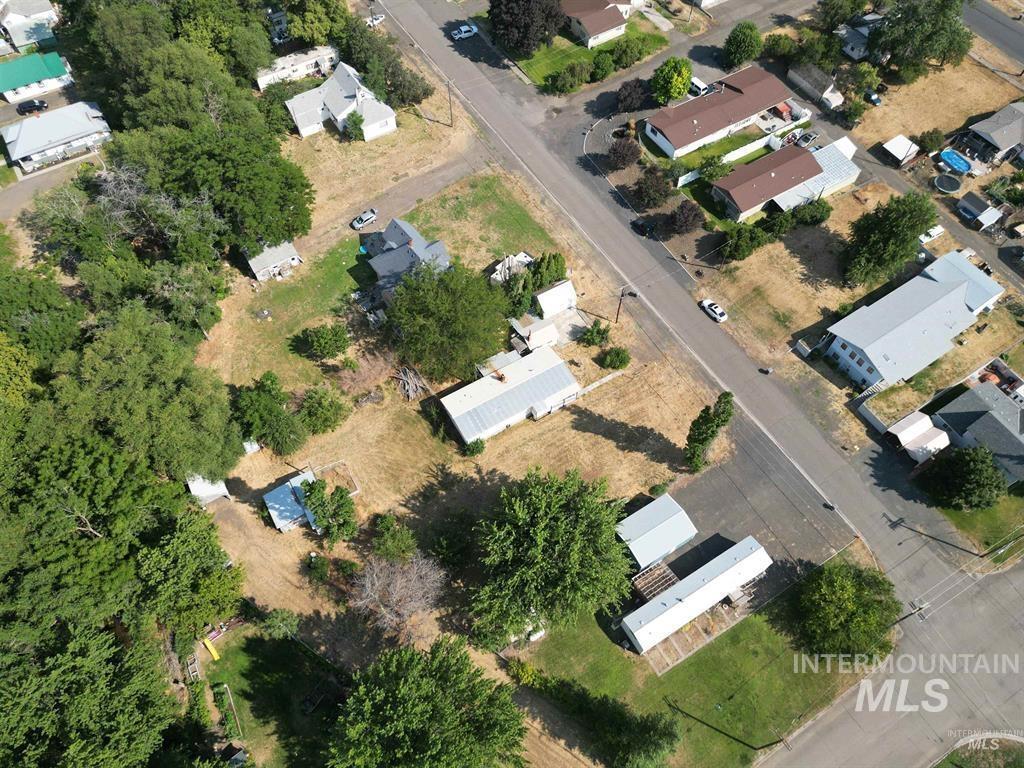 319 Pataha Street Pomeroy, WA 99347 - Photo 32 of 43 Aerial view of property and surrounding area with nearby suburban area
