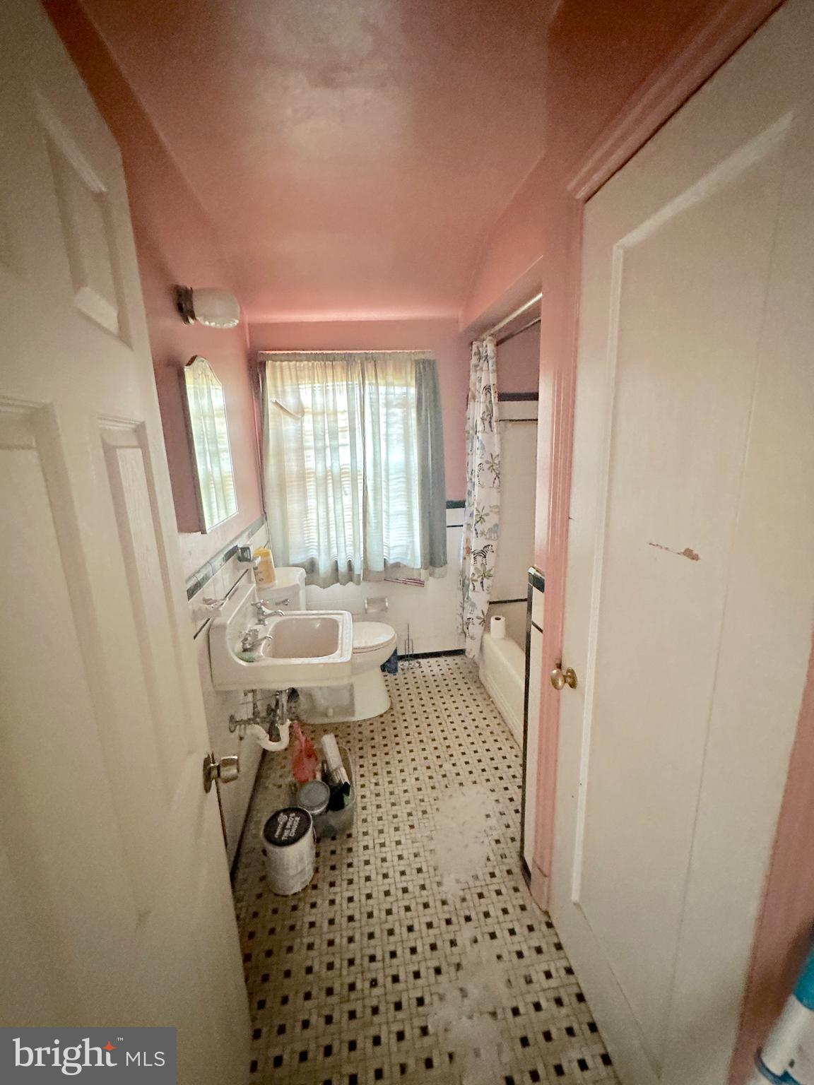 1544 Stonewood Road Baltimore, MD 21239 - Photo 15 of 21 Gallery Image 15