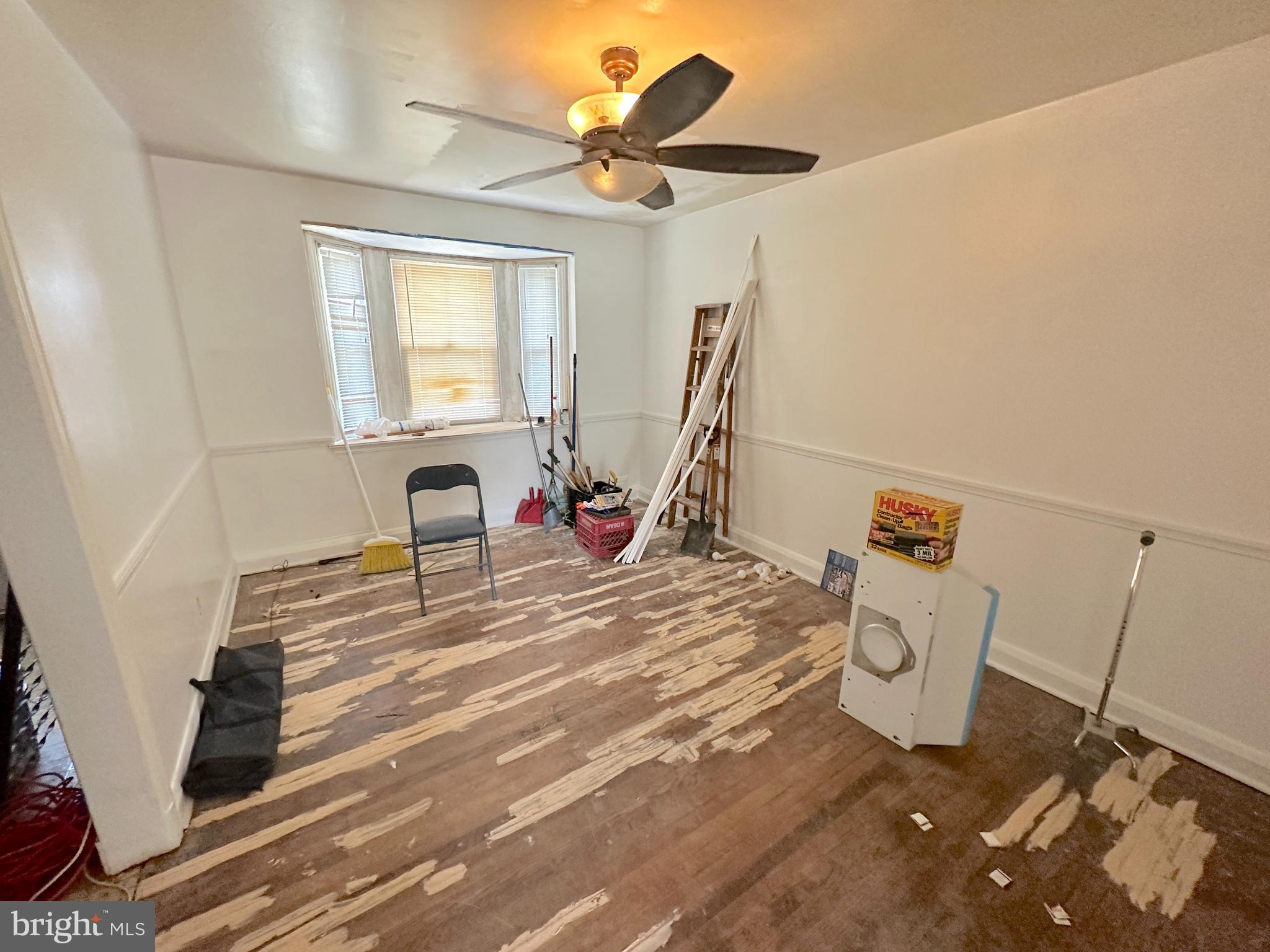 1544 Stonewood Road Baltimore, MD 21239 - Photo 4 of 21 Gallery Image 4