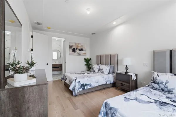 $899,000 | 3 Valley Way, Unit 320, Spring Valley, NY 10977