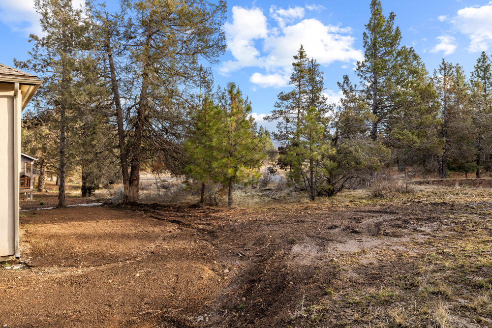 1092 Timber Ridge Loop Klamath Falls, OR 97601 - Photo 13 of 79