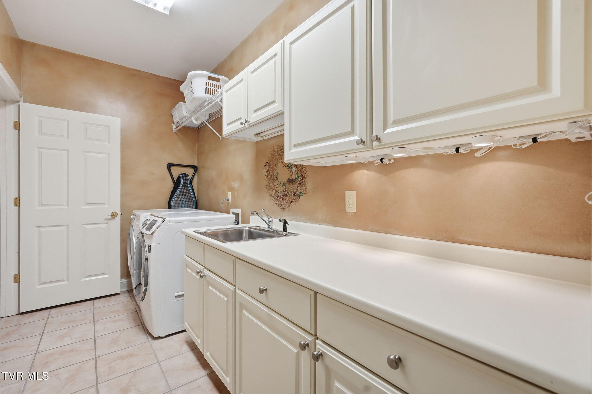 500 Magnolia Ridge Drive Jonesborough, TN 37659 - Photo 32 of 59 500 Magnolia Ridge Drive
