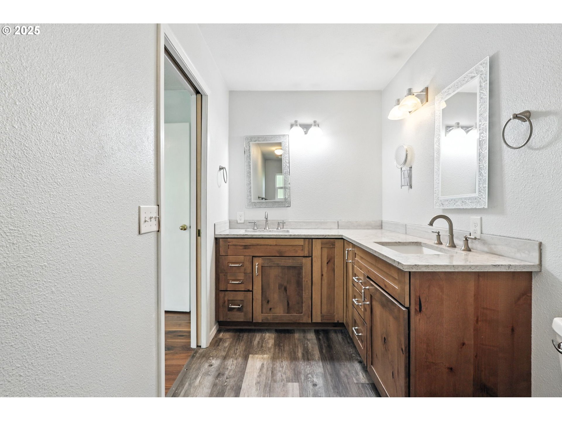116 Noble Road Winlock, WA 98596 - Photo 23 of 48 a bathroom with a sink a vanity and a mirror