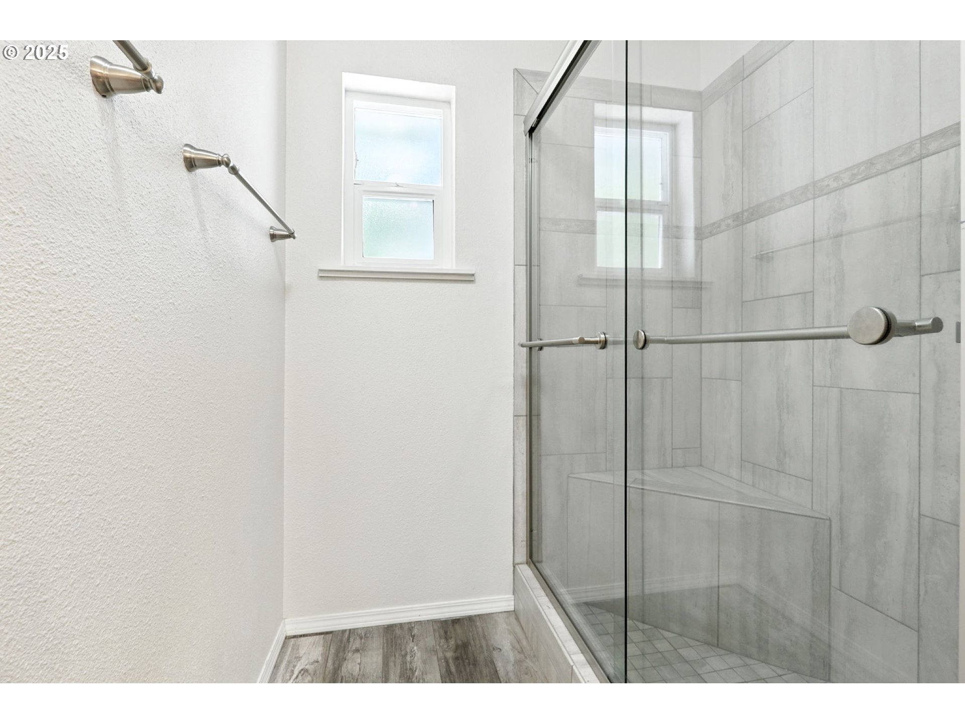 116 Noble Road Winlock, WA 98596 - Photo 28 of 48 a picture of door and small space