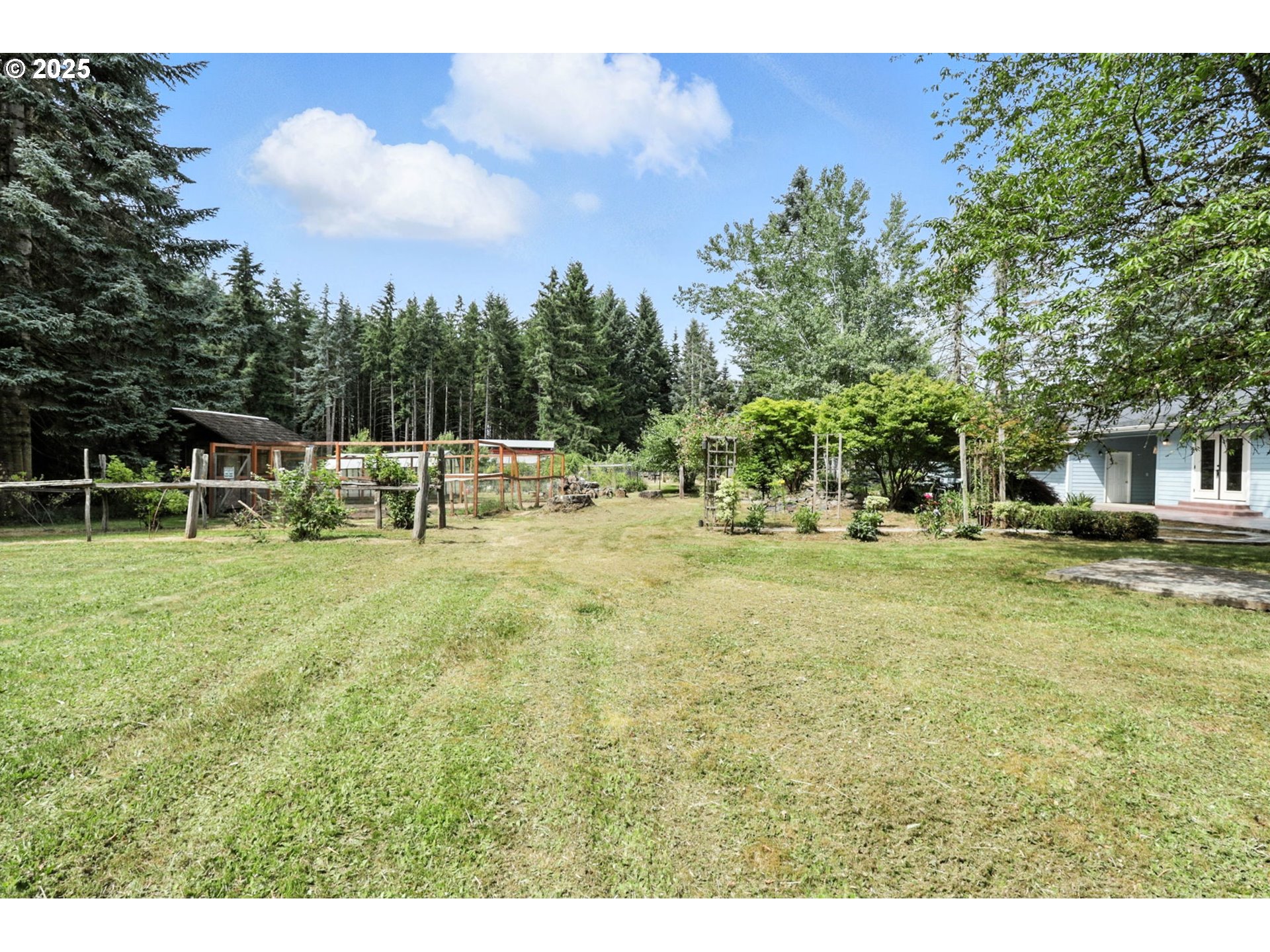116 Noble Road Winlock, WA 98596 - Photo 40 of 48 a view of outdoor space with entertaining space