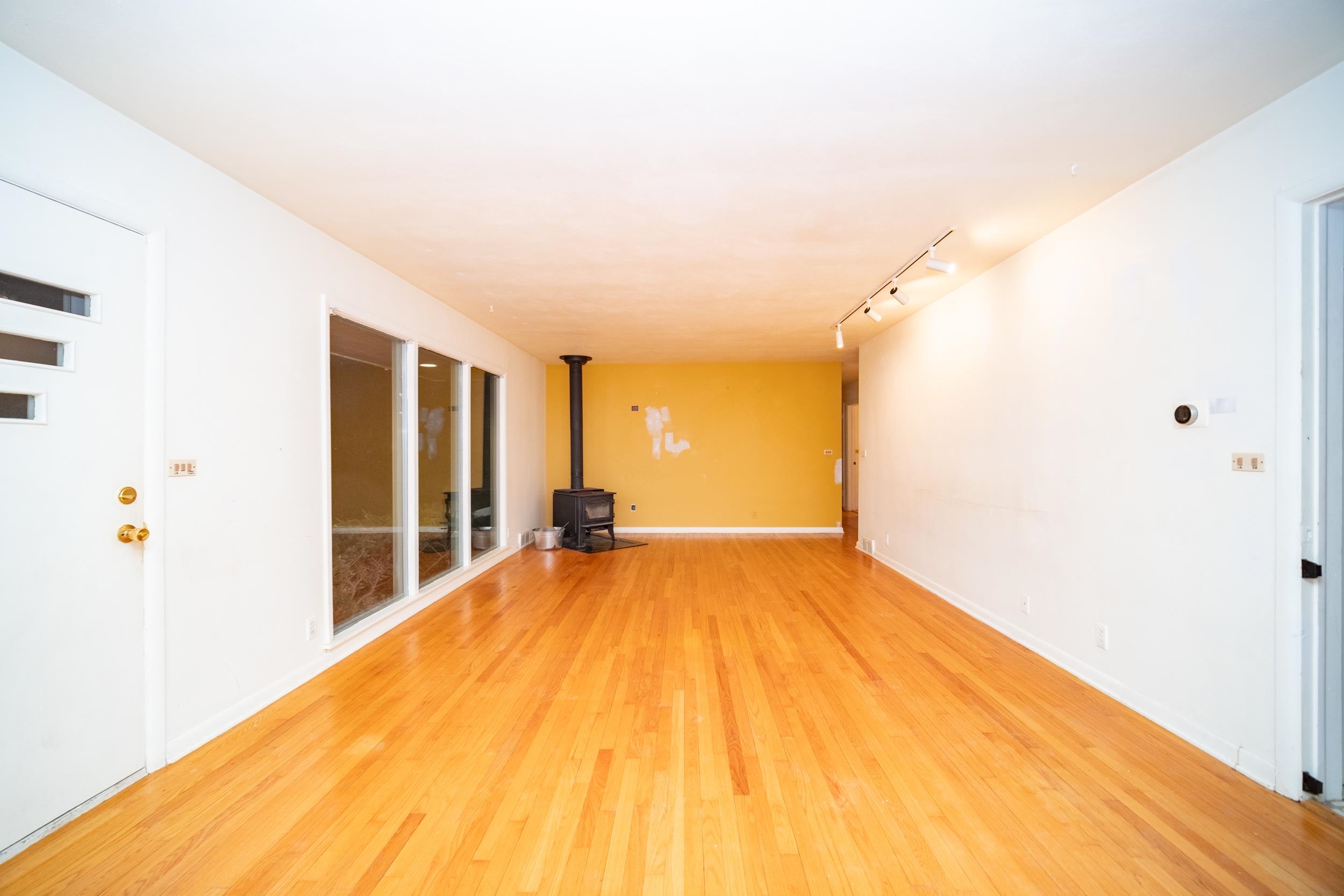 2812 Guilford Road Rockford, IL 61107 - Photo 12 of 28