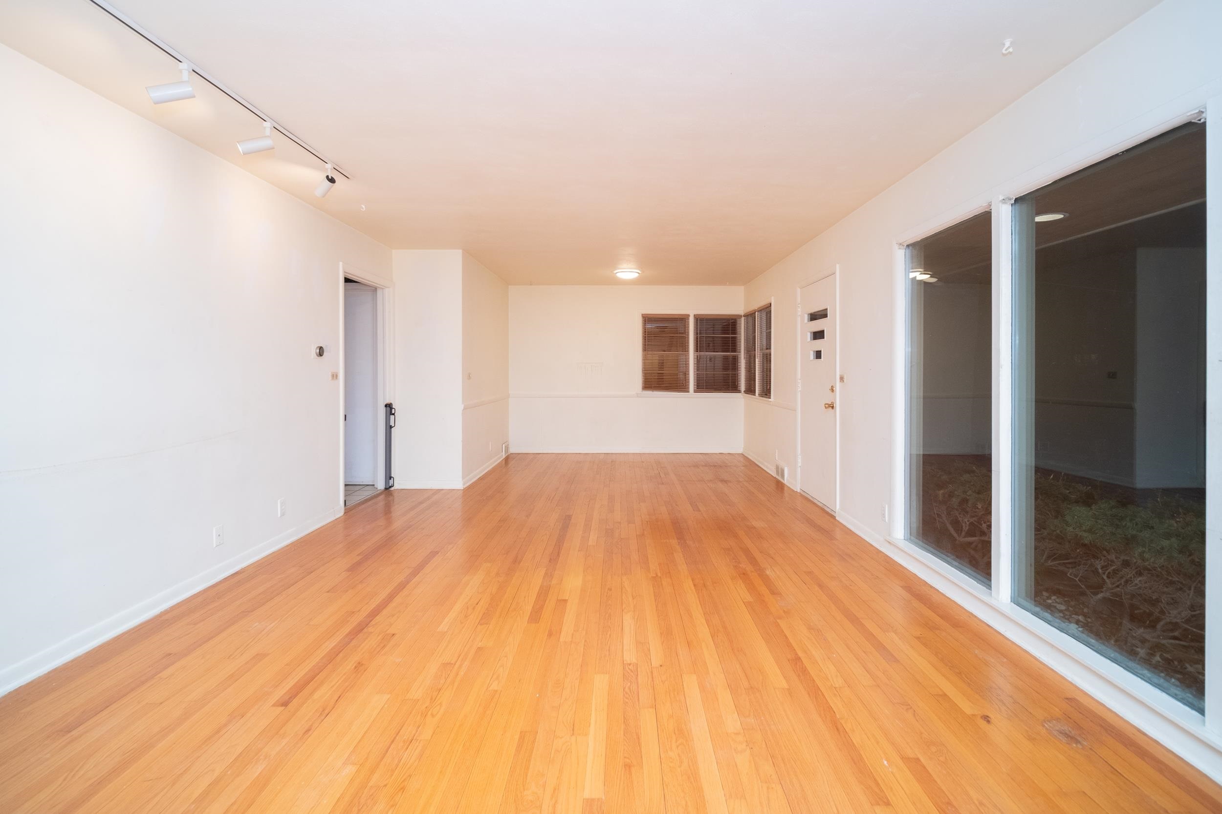 2812 Guilford Road Rockford, IL 61107 - Photo 14 of 28