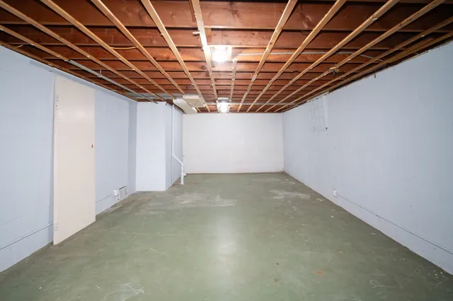 $189,900 | 2812 Guilford Road, Rockford, IL 61107