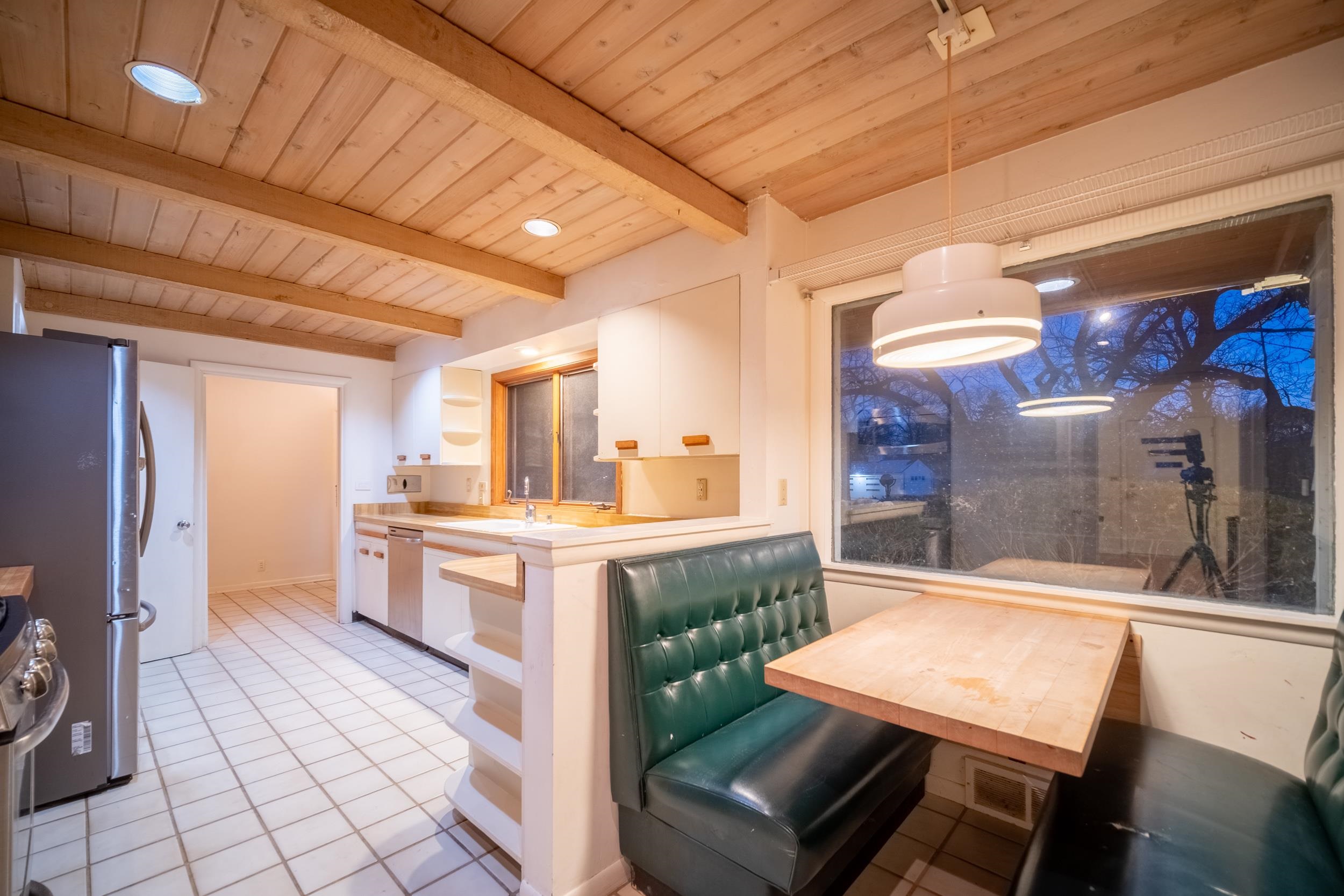 2812 Guilford Road Rockford, IL 61107 - Photo 4 of 28