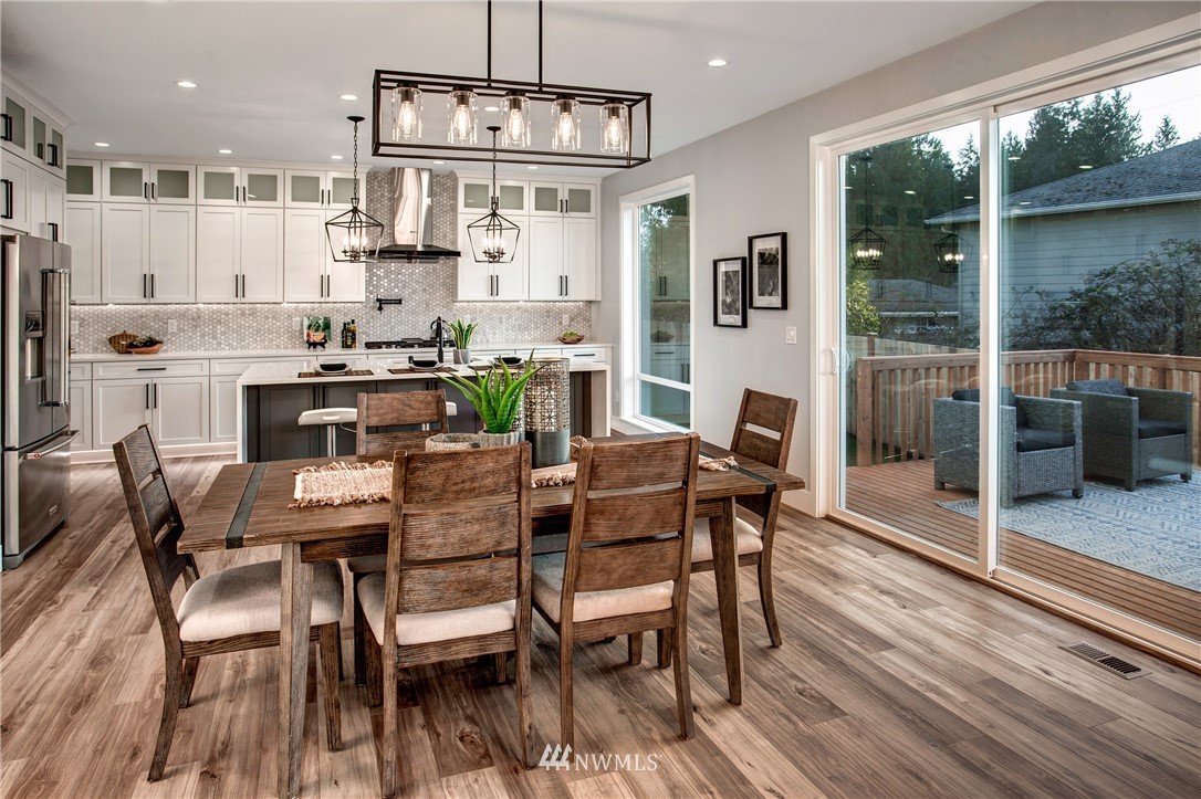 8710 196th Street Southwest Edmonds, WA 98026 - Photo 11 of 40 Gallery Image 11