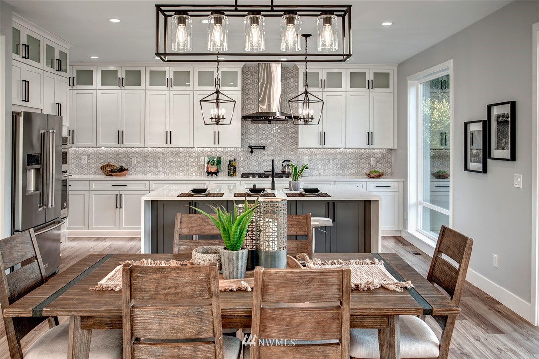 8710 196th Street Southwest Edmonds, WA 98026 - Photo 12 of 40 Gallery Image 12