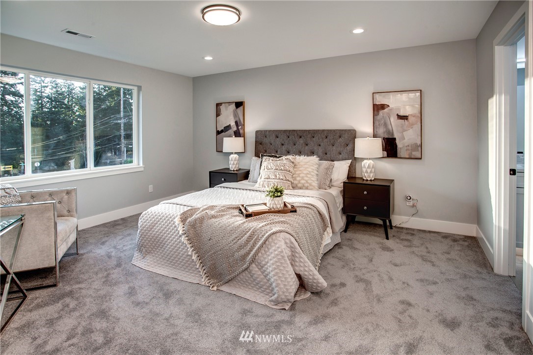 8710 196th Street Southwest Edmonds, WA 98026 - Photo 24 of 40 Gallery Image 24