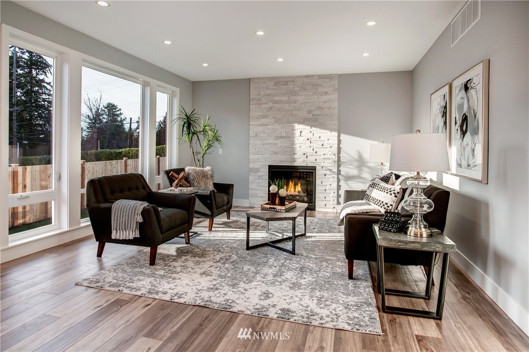 8710 196th Street Southwest Edmonds, WA 98026 - Photo 5 of 40 Gallery Image 5