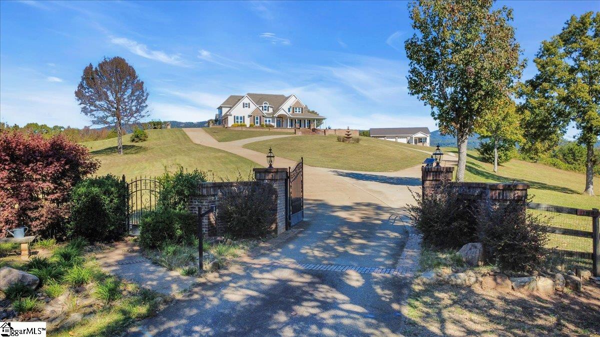 158 Glassy Road Landrum, SC 29356 - Photo 3 of 50