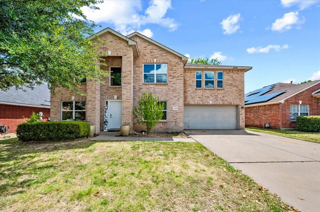 2423 Ranchview Drive Grand Prairie, TX 75052 - Photo 2 of 28 Gallery Image 2