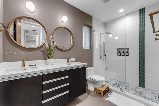 $2,995,000 | 54 Bay Heights Drive, Miami, FL 33133