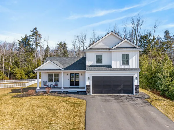 $889,900 | 10 Lodge Drive, Saco, ME 04072