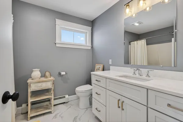 $889,900 | 10 Lodge Drive, Saco, ME 04072