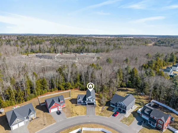 $889,900 | 10 Lodge Drive, Saco, ME 04072