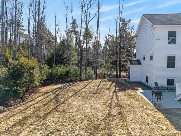 $889,900 | 10 Lodge Drive, Saco, ME 04072