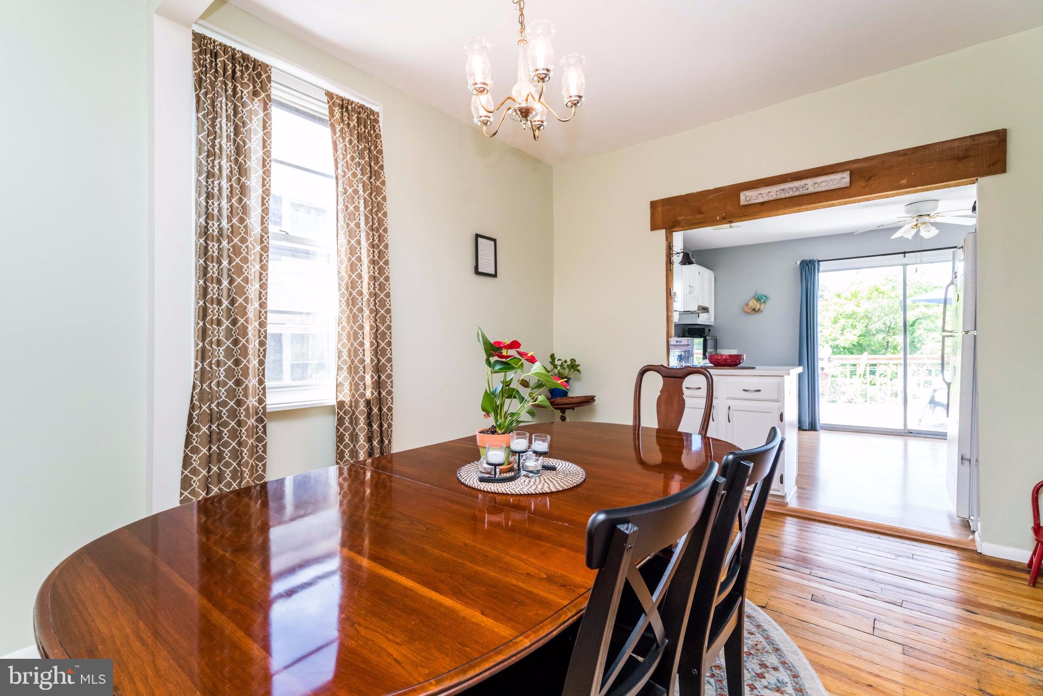 5708 Falls Road Baltimore, MD 21209 - Photo 12 of 34 Main Level DR