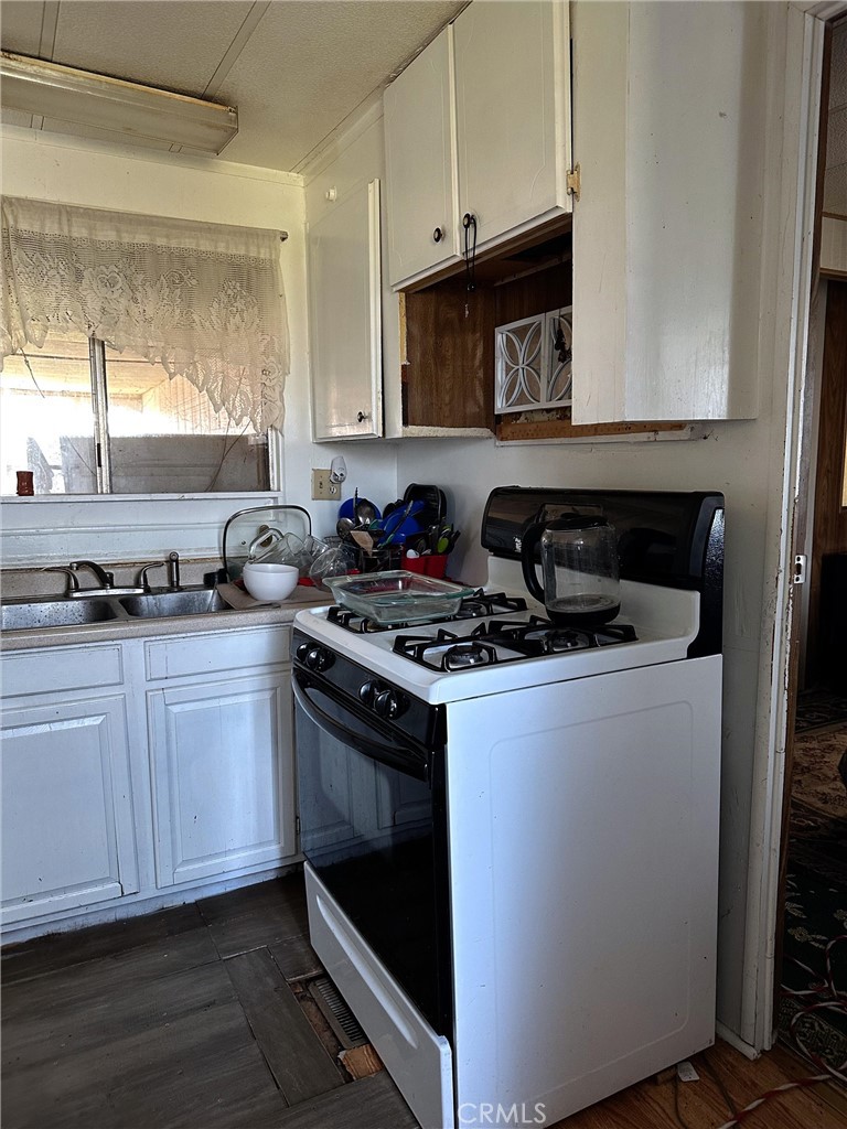 24431 Hoag Road Corning, CA 96021 - Photo 34 of 49