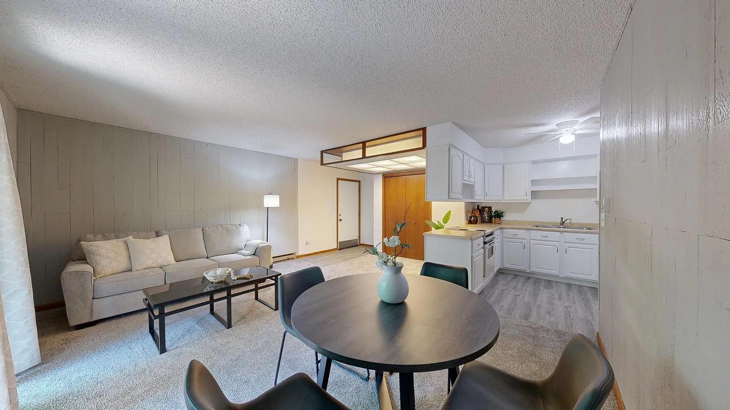 2604 4th Avenue Northeast, Unit 1 Rochester, MN 55906 - Photo 4 of 22