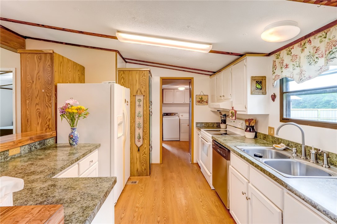 9295 Fish Road Jacksonville, FL 32220 - Photo 4 of 28 Gallery Image 4
