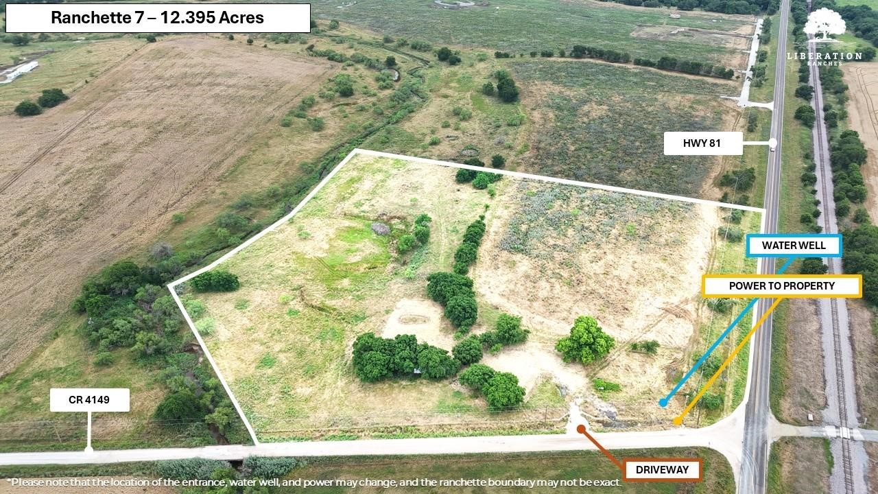 254 Hcr 4149 Itasca, TX 76055 - Photo 4 of 4 a view of swimming pool with a yard