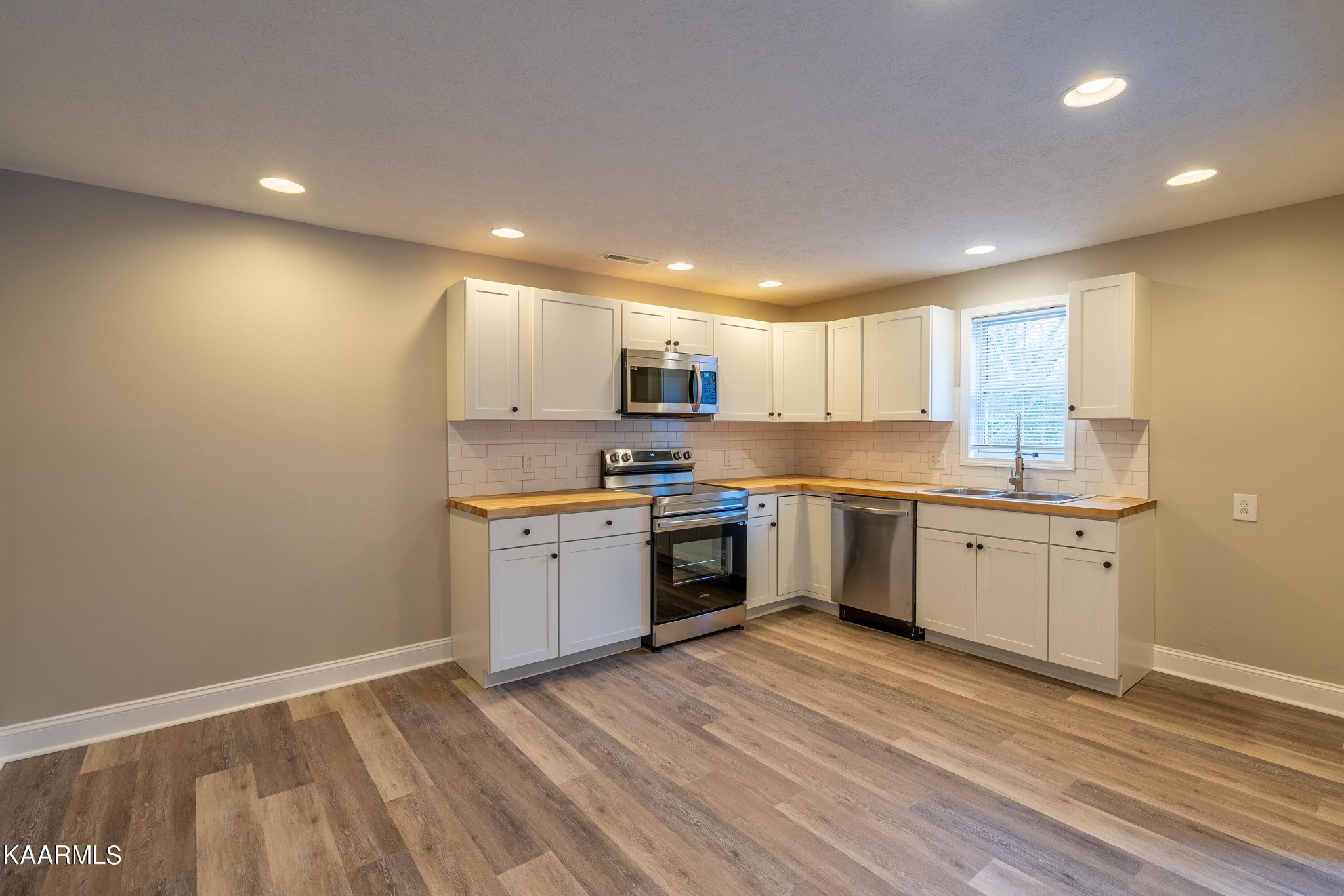 104 Bart Phillips Road Rocky Top, TN 37769 - Photo 33 of 44 Gallery Image 33